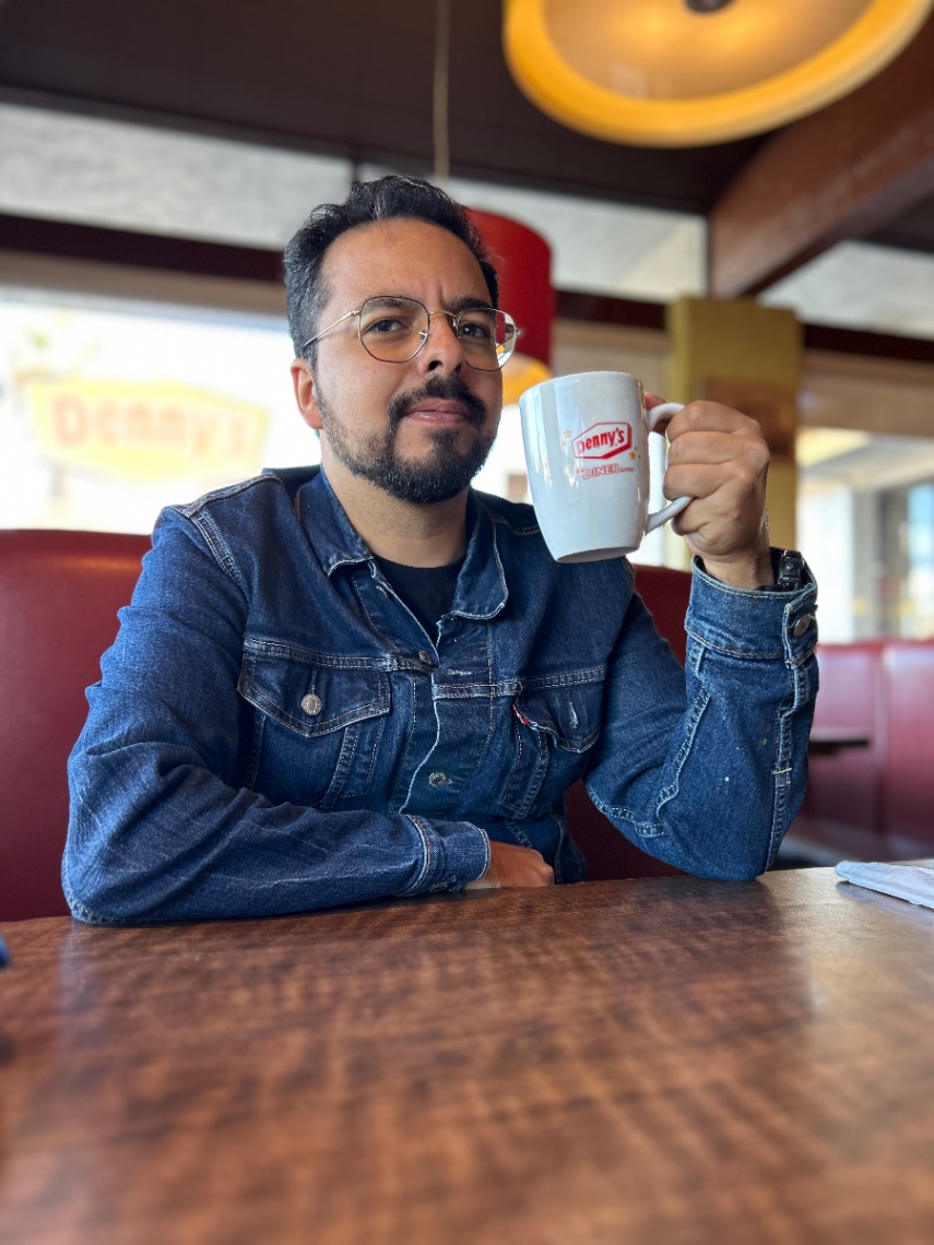 profile img Jonhatan S. Ponce profile img