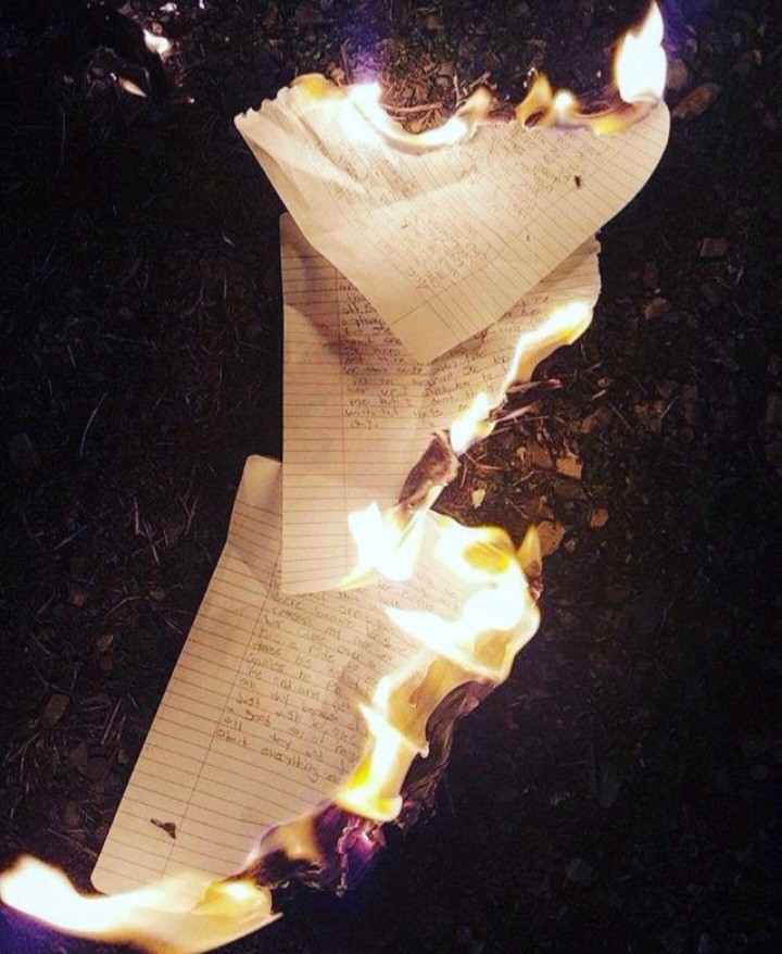 El fuego no lo quema todo💌🔥🖤