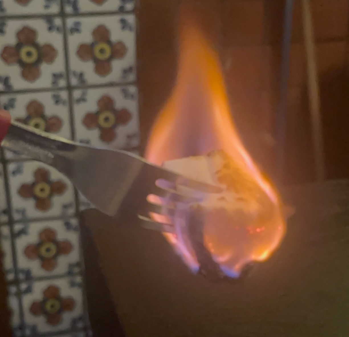 Exceso de sodio, azúcar y grasas 