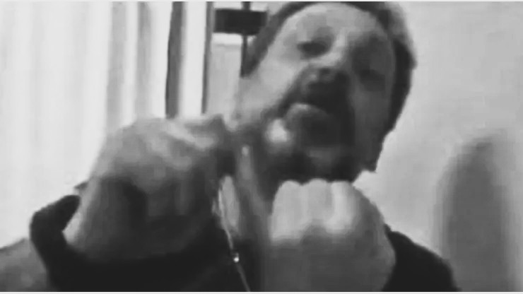 Viven en un country.