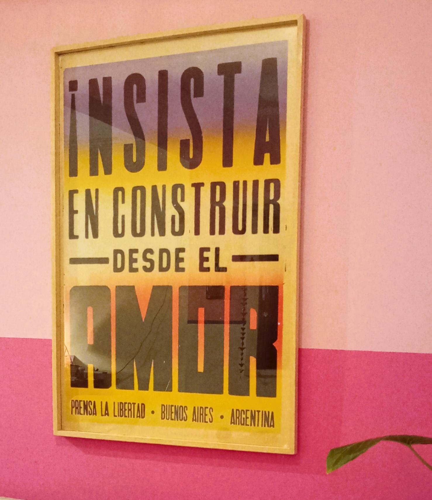 Insista en Construir desde el amor