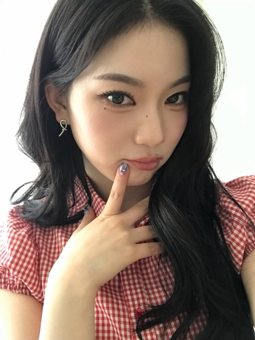 profile img ❁ profile img