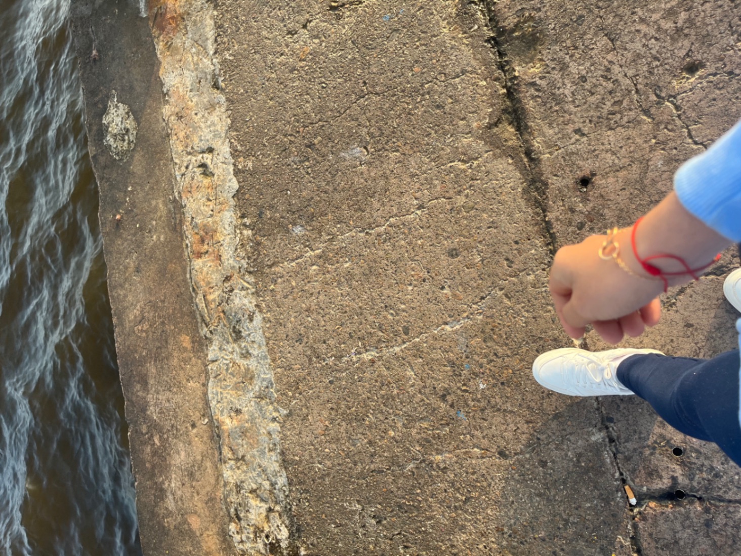 María Elena cover img