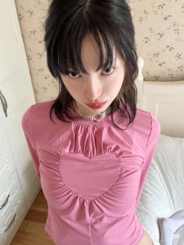 el amor, si es algo, son dos que se miran.