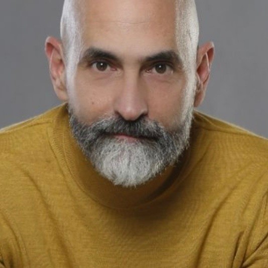 Yom Hernández