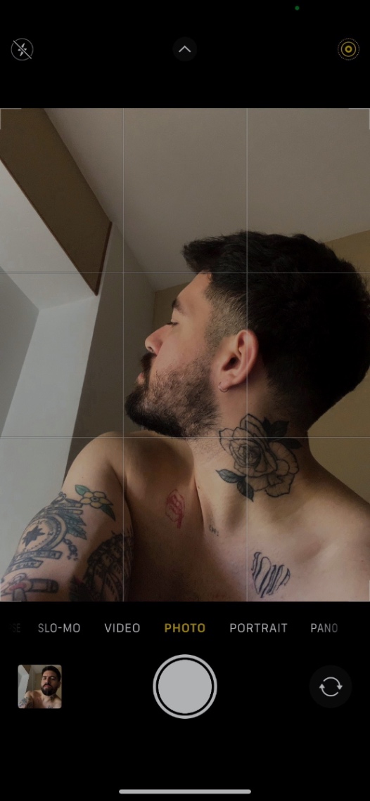 Tomás