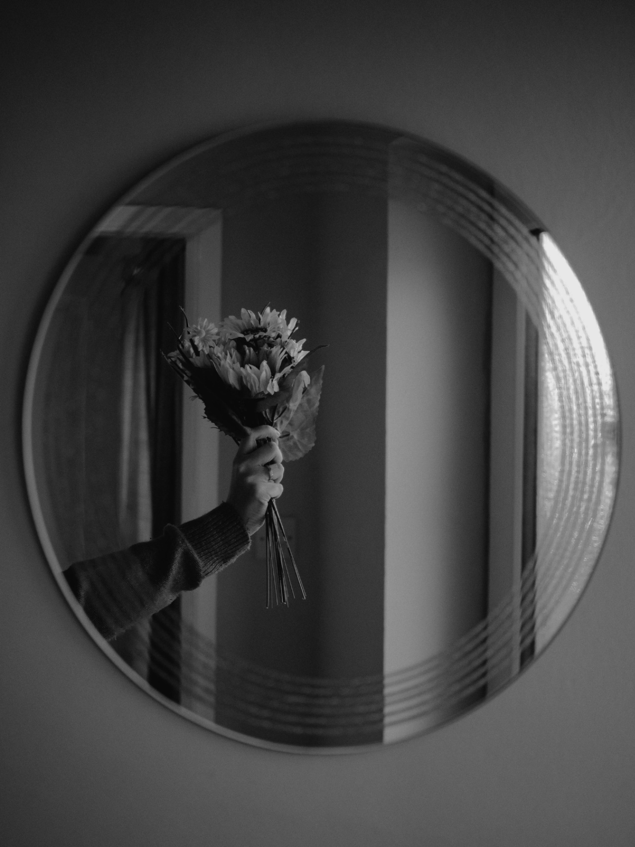 BACK MIRROR