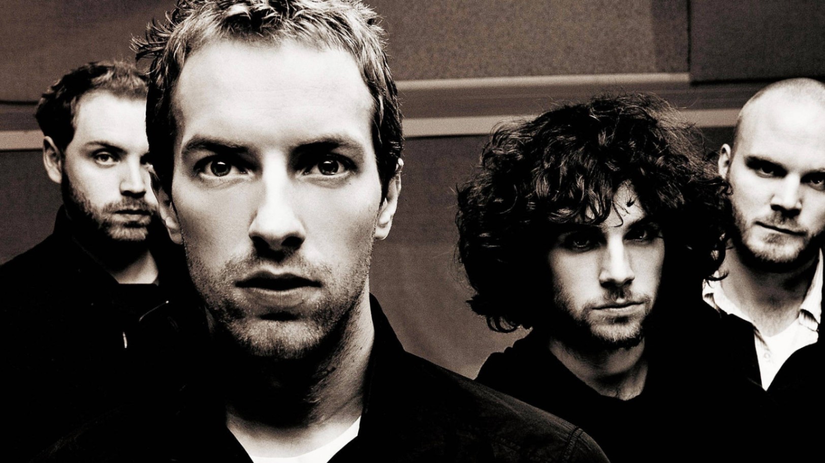 Coldplay en el Valle de la Luna: Concierto Exclusivo y Preestreno de "Moon Music"