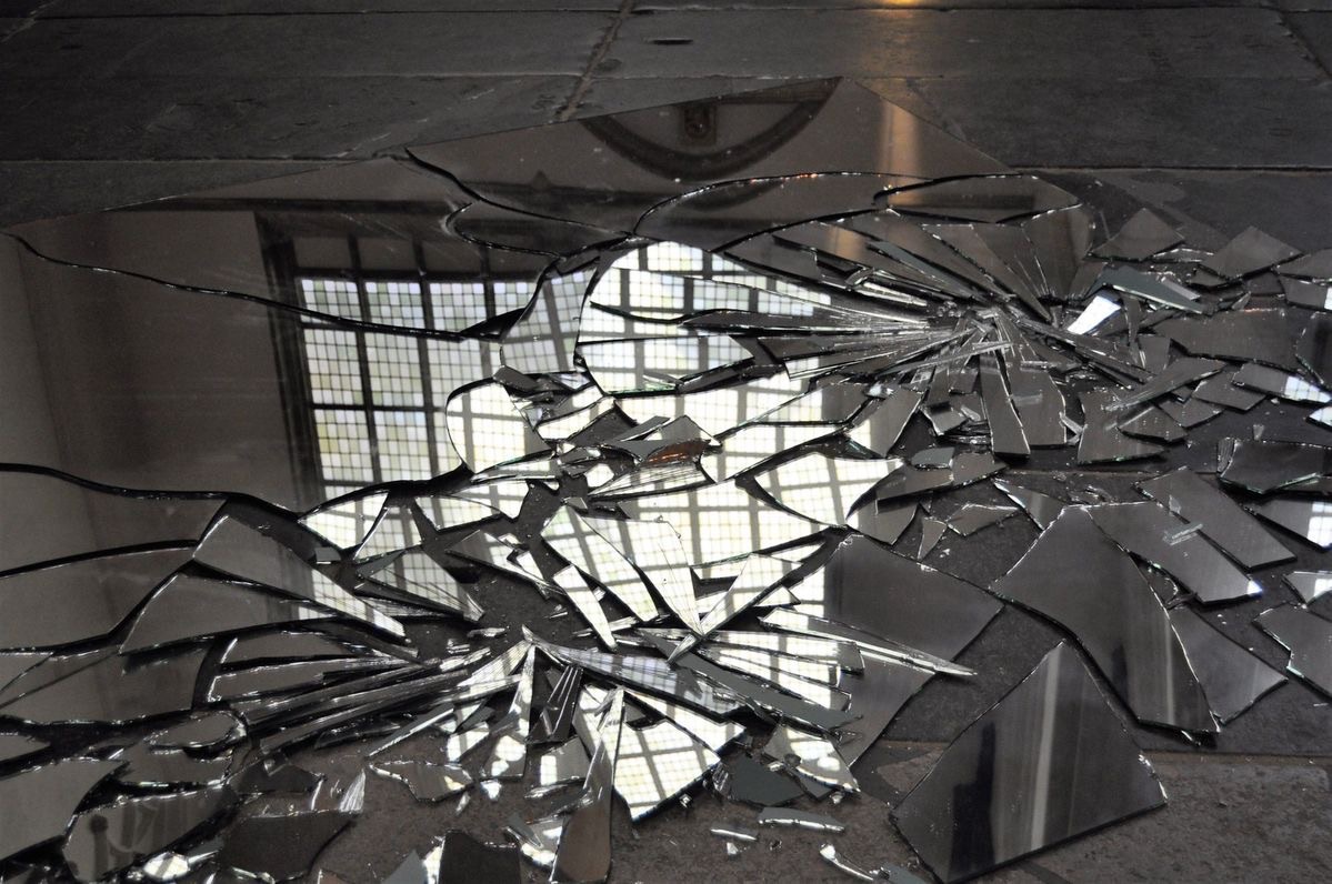 Reflejos de una Alma Rota