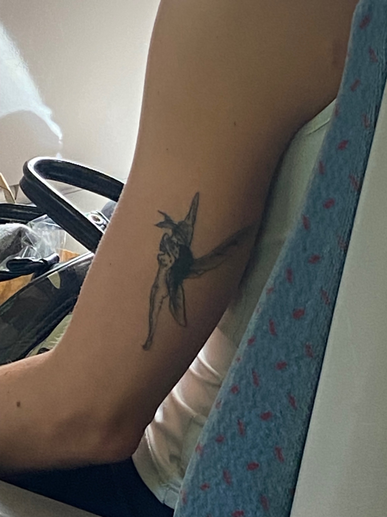 la mujer de la mochila