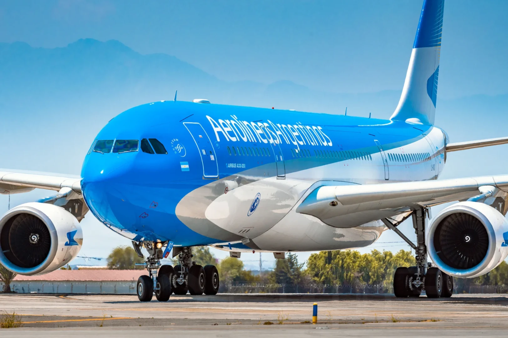 Privatización de Aerolíneas Argentinas: negociaciones de venta y déficit