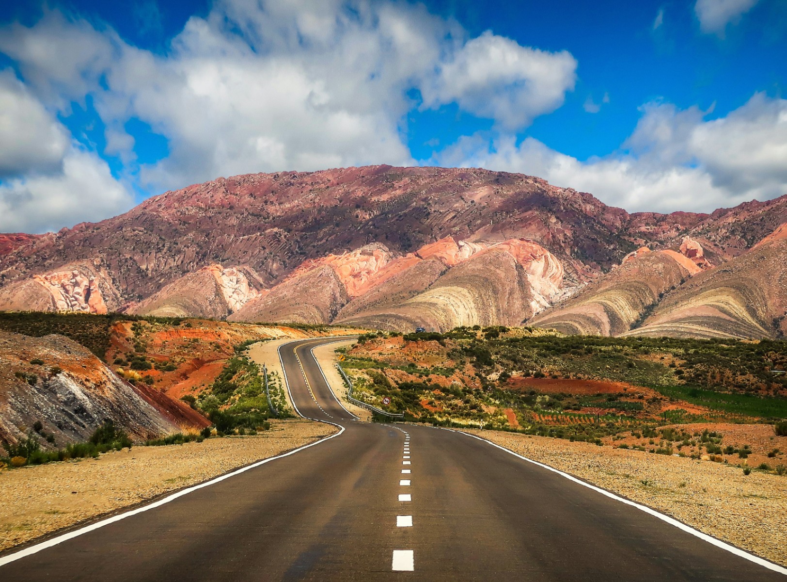 Salta y Jujuy en una semana: Qué hacer y qué lugares tenés que visitar 2024 (Itinerario Detallado)