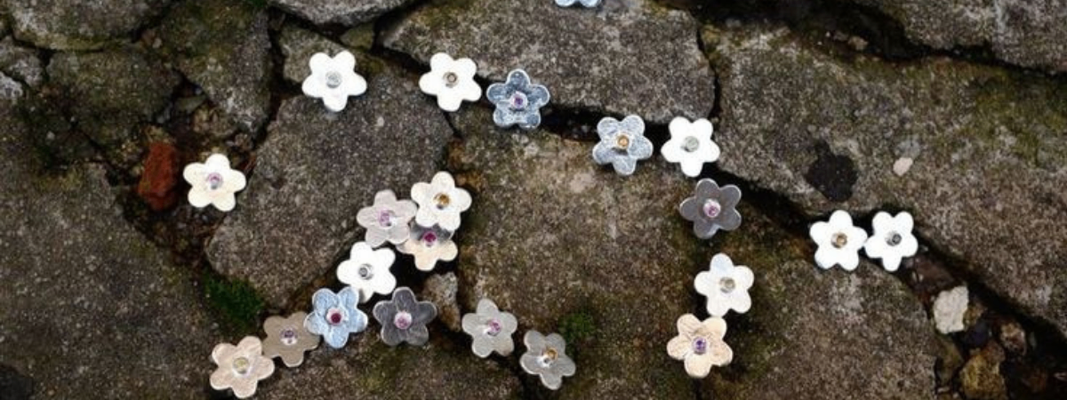 sin nombre ni destinatario.