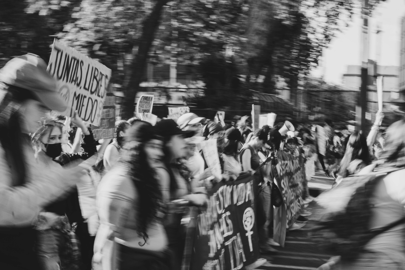 Diez años de resistencia, memoria y esperanza