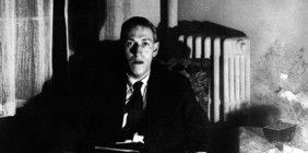 H.P. Lovecraft y el universo insano: el dios indiferente que reina en