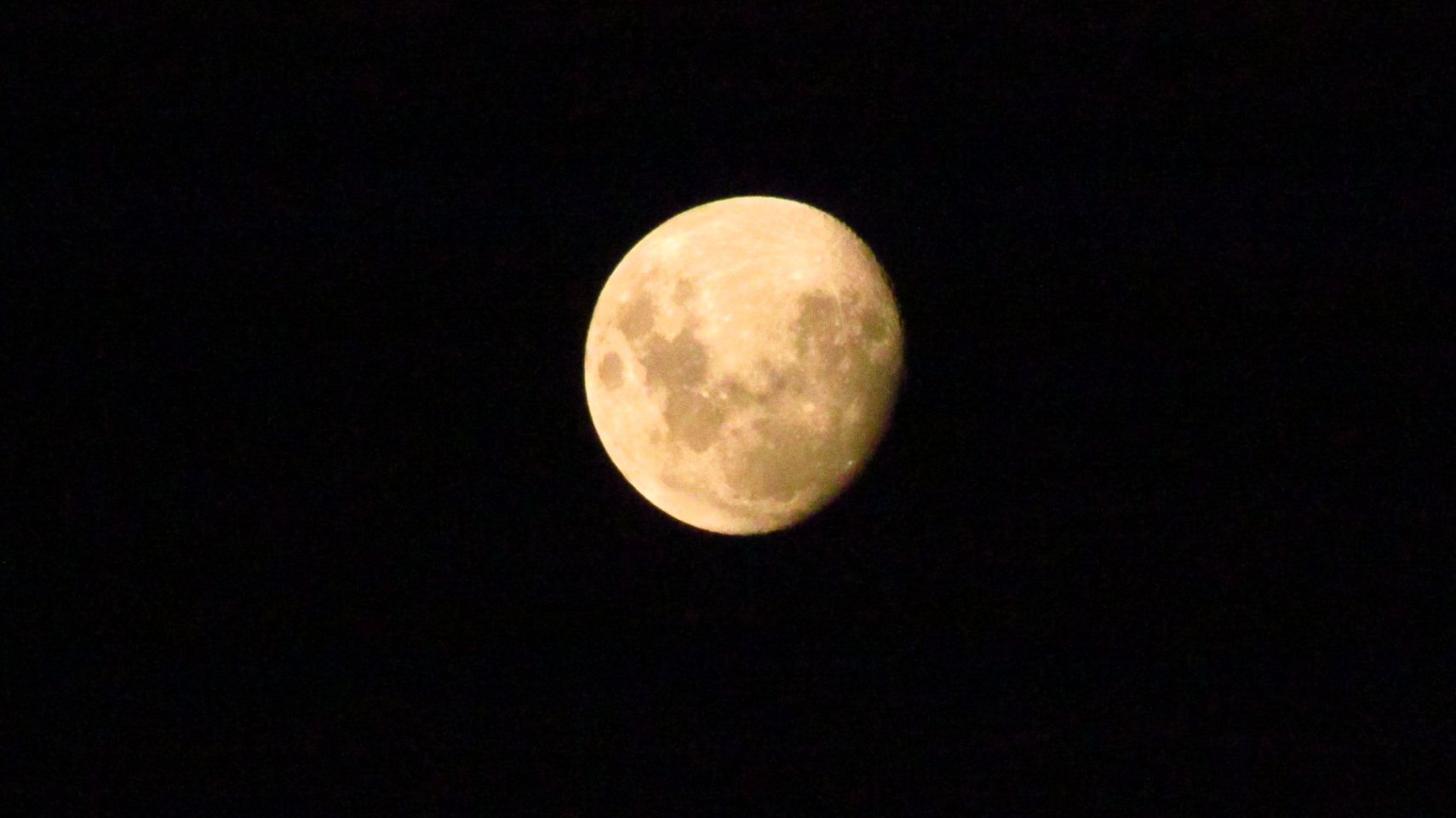 La luna y su rutina 