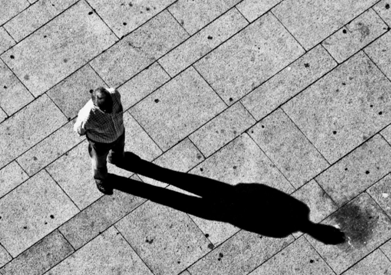 la sombra