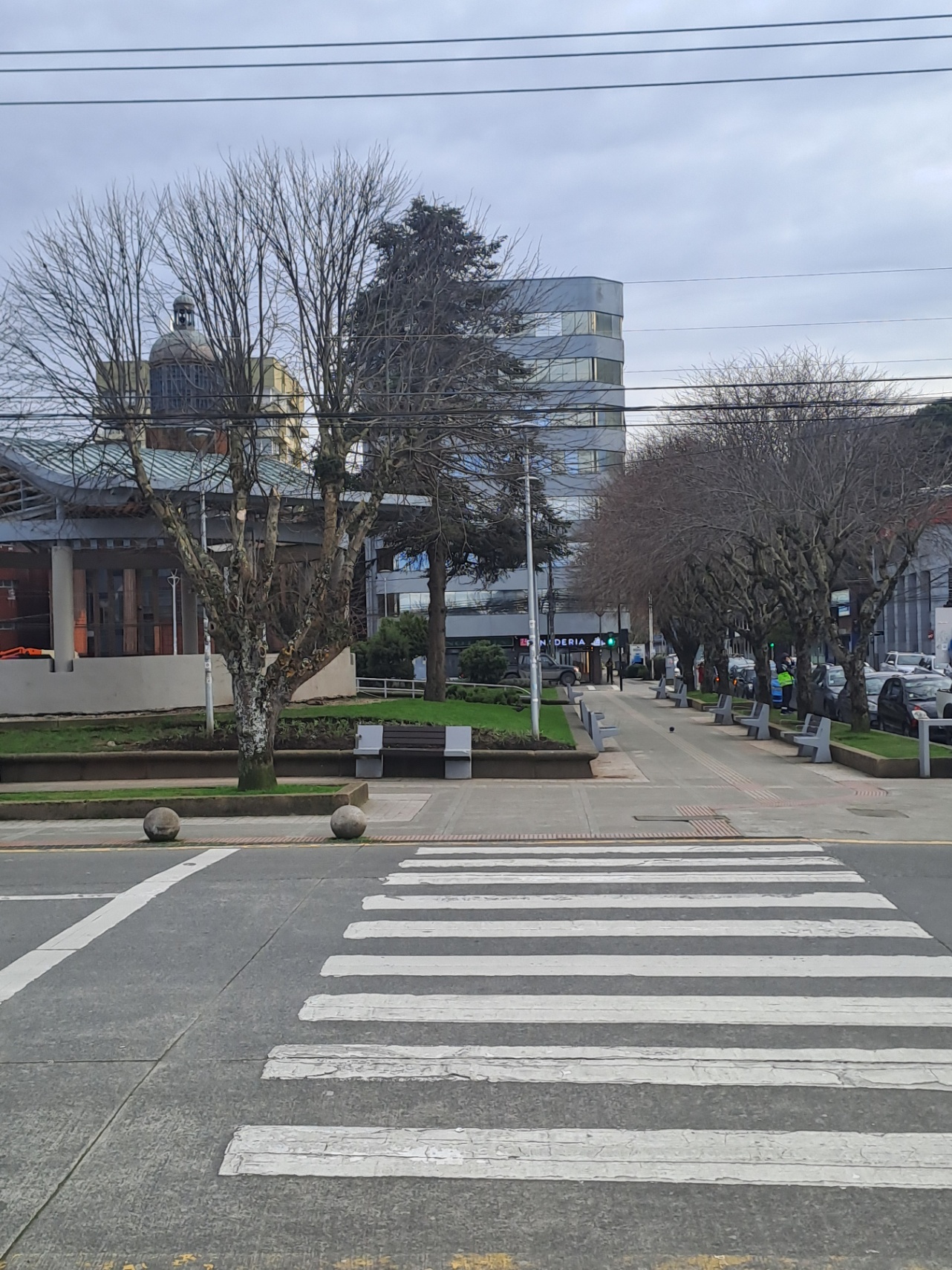 te extraño y me entristece.