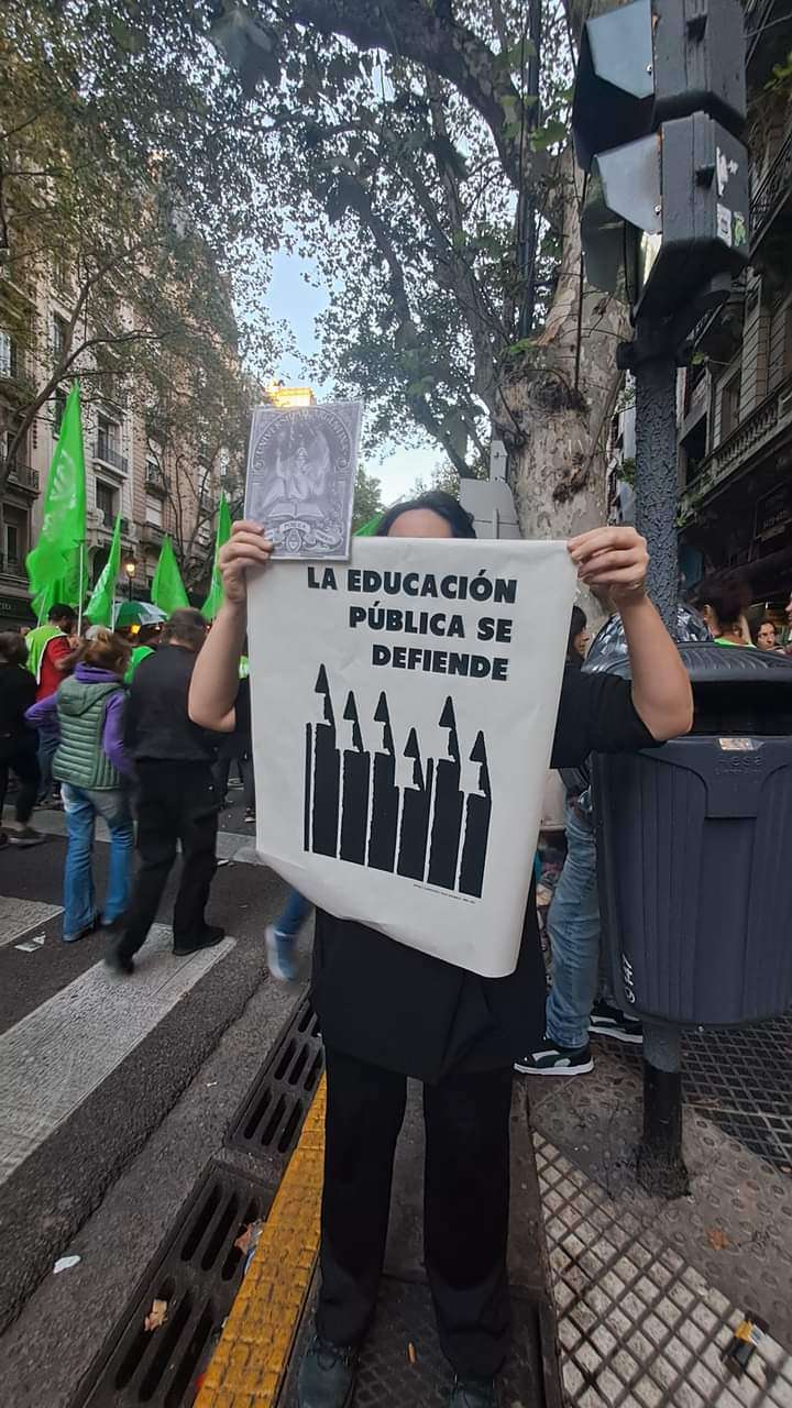 Qué tiempos estos en que hay que defender lo obvio. Bertold Bretch