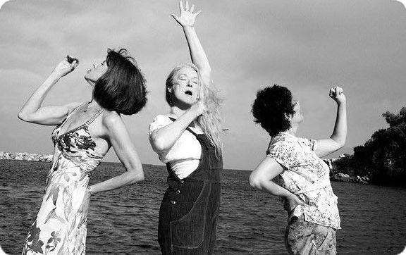 el linaje femenino (un poema desde el vientre)