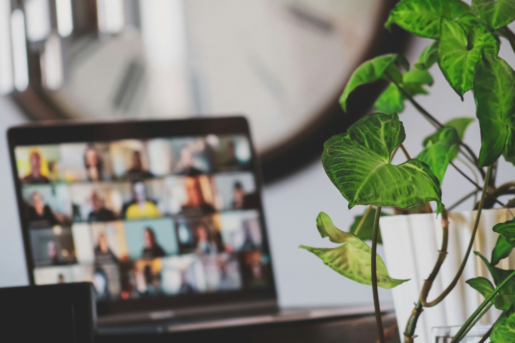 El teletrabajo post-pandemia en Latinoamérica: cómo adaptarse a la nueva normalidad laboral