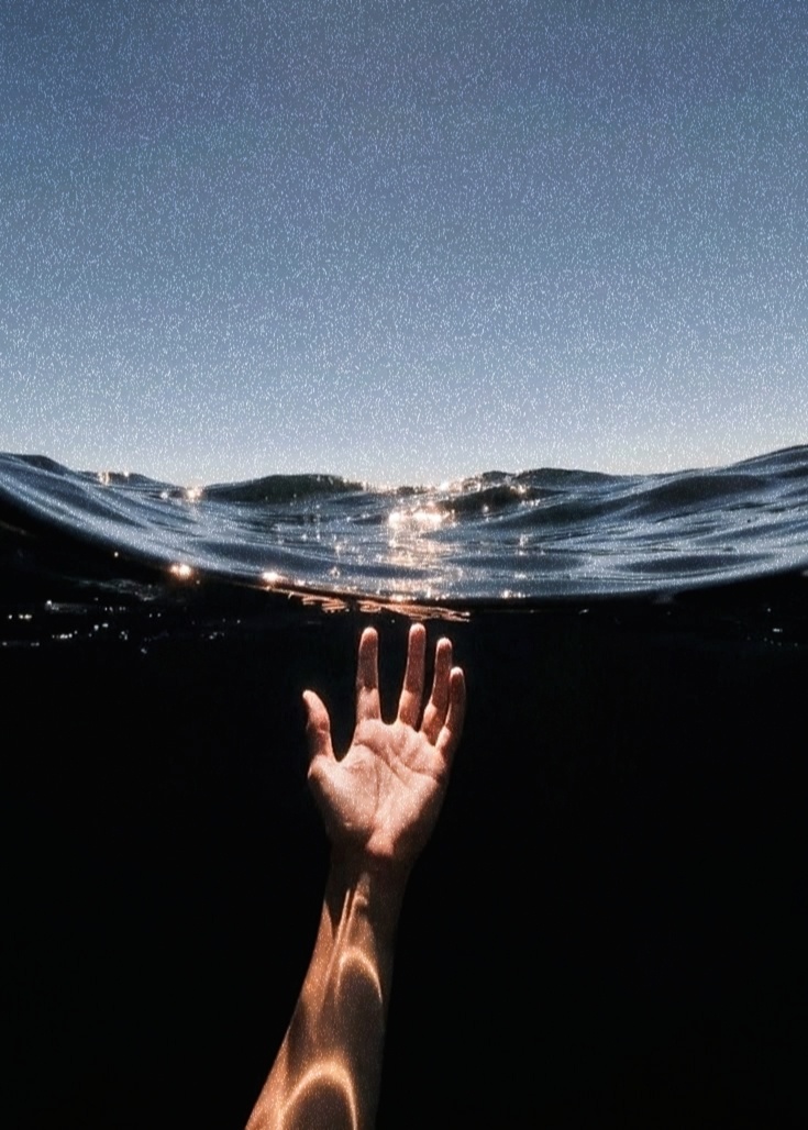 El cielo visto desde el agua.
