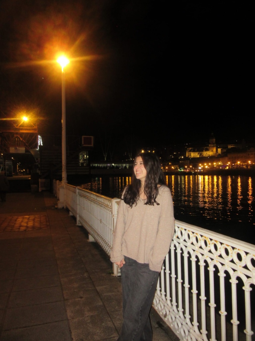 profile img una adolescente desesperada por ser escuchada profile img