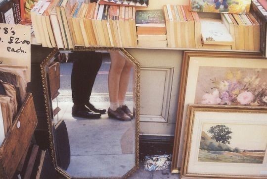 Entre susurros de la media noche 