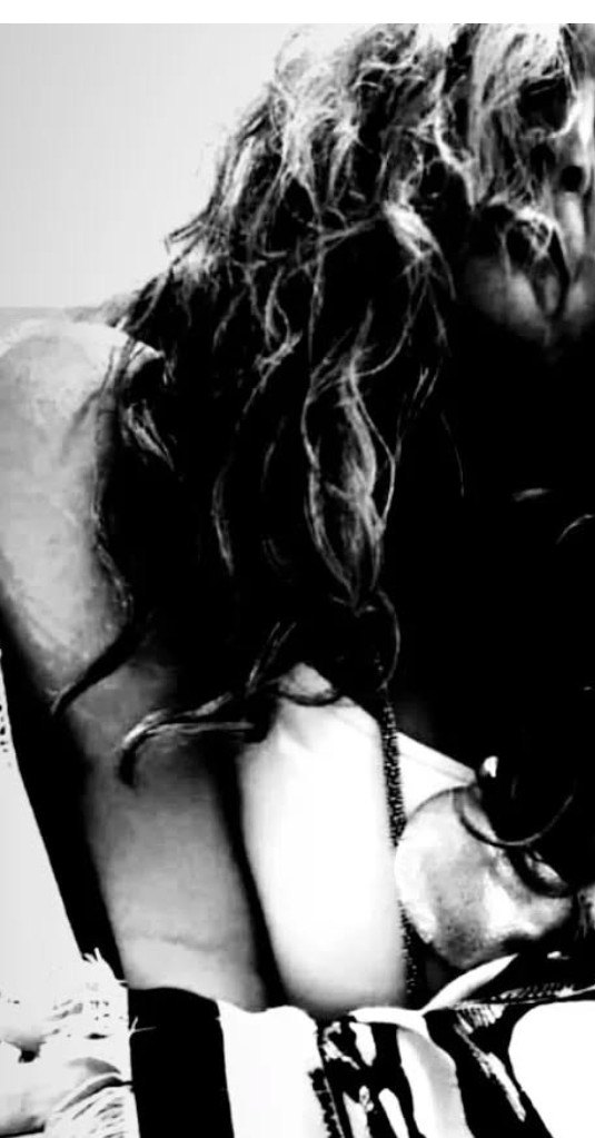 demasiado para vos sola, Lola.