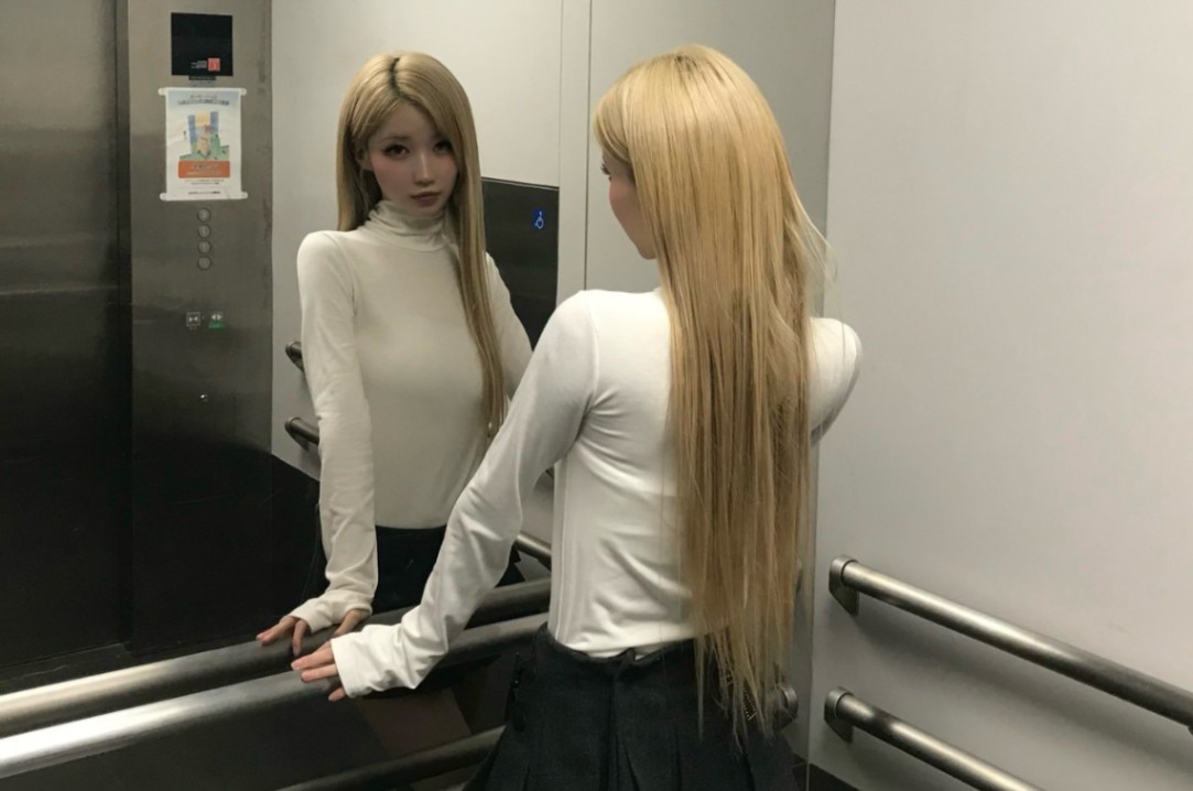 profile img mía profile img