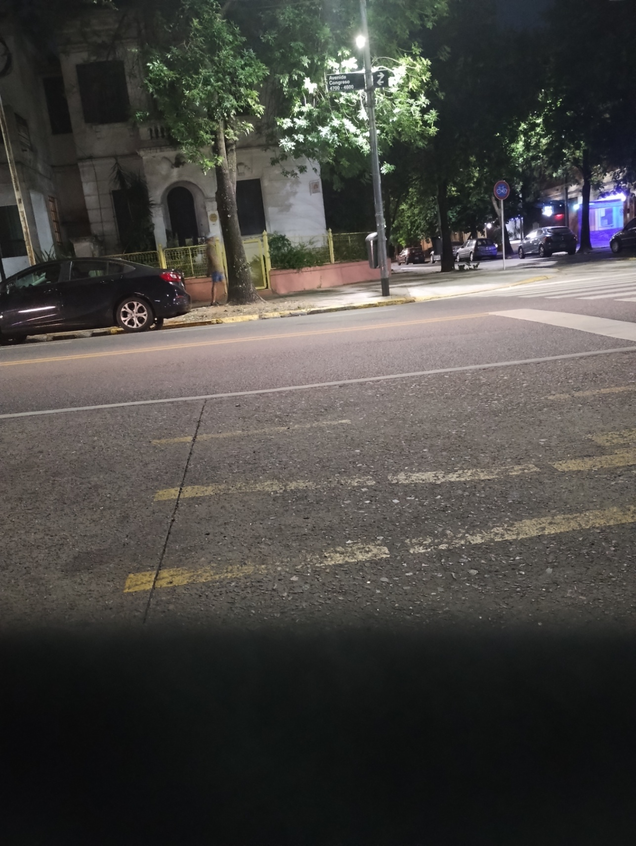 Papeles danzando en el viento 